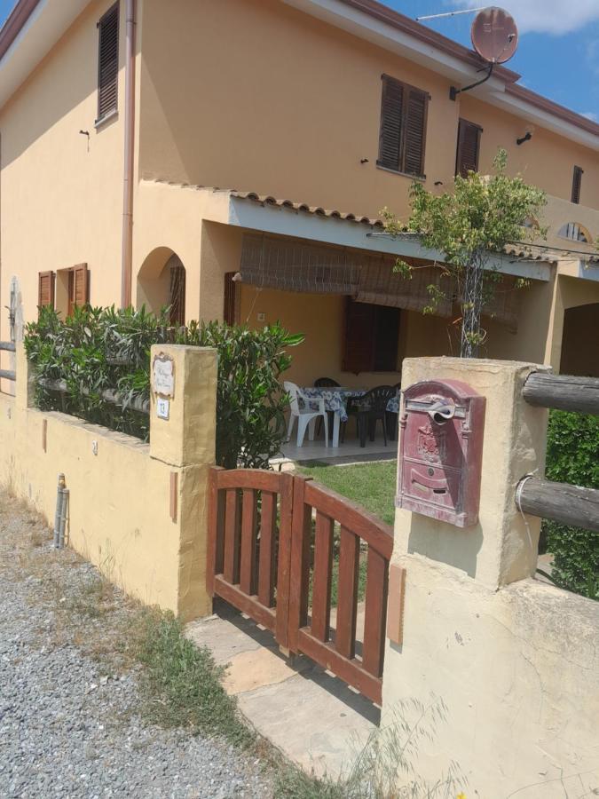 Villa Su Due Livelli Super Accessoriata SantʼAnna Arresi